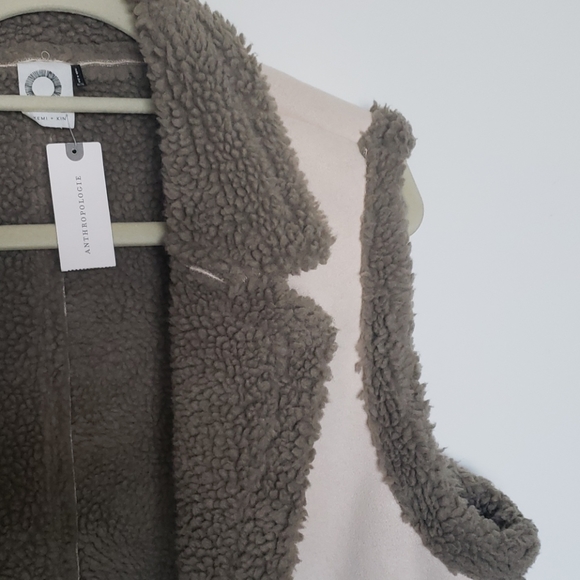 Anthropologie Akemi + Kin shearling vest - Picture 4 of 7
